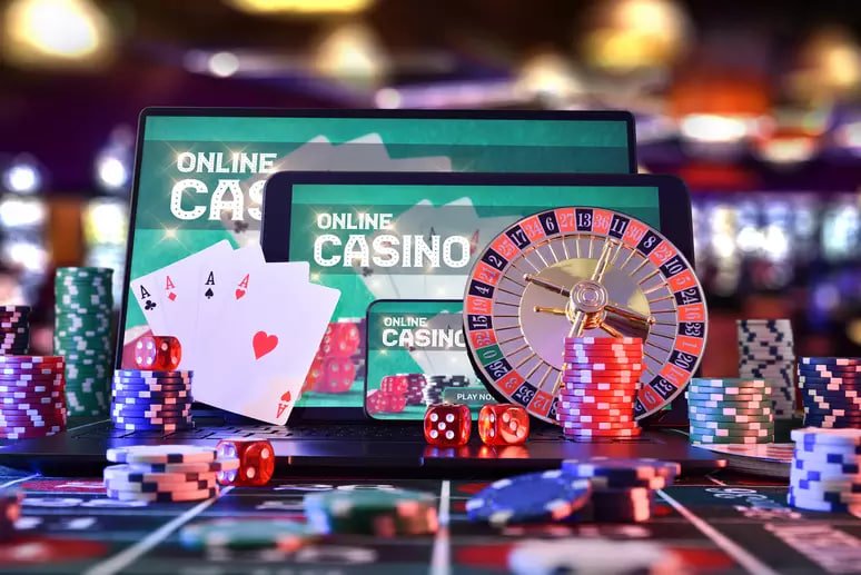 toto12 bulan mobile app interface showing live blackjack table and sportsbook markets